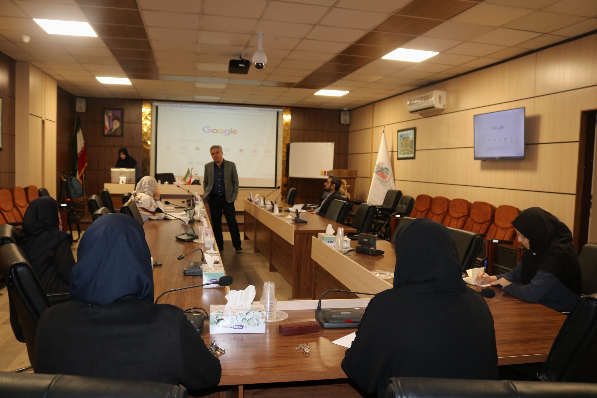 برگزاری کارگاه طراحی سوال با استفاده از هوش مصنوعی 